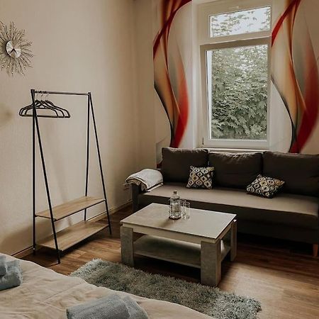 Unser Sonniges Apartment Mit Wlan, Netflix, Xbox Magdeburg Luaran gambar