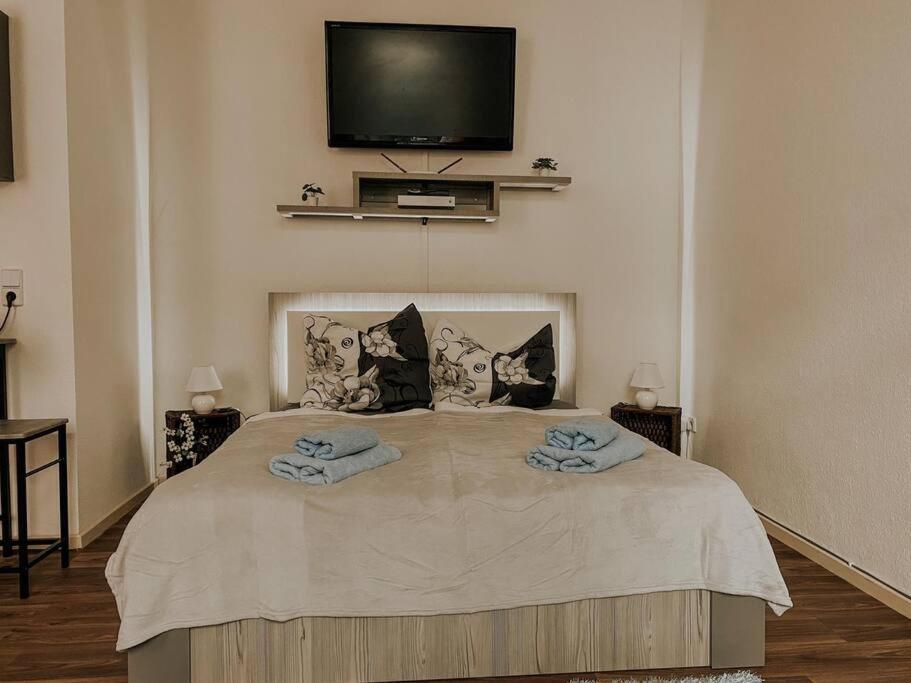 Unser Sonniges Apartment Mit Wlan, Netflix, Xbox Magdeburg Luaran gambar